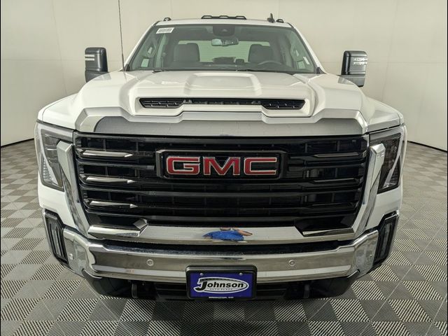 2025 GMC Sierra 2500HD Pro