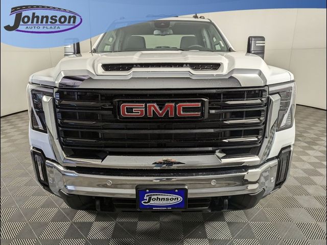 2025 GMC Sierra 2500HD Pro