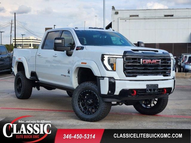 2025 GMC Sierra 2500HD AT4