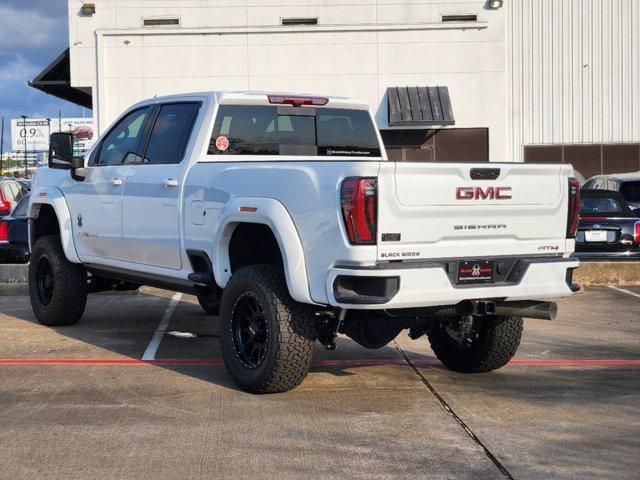 2025 GMC Sierra 2500HD AT4