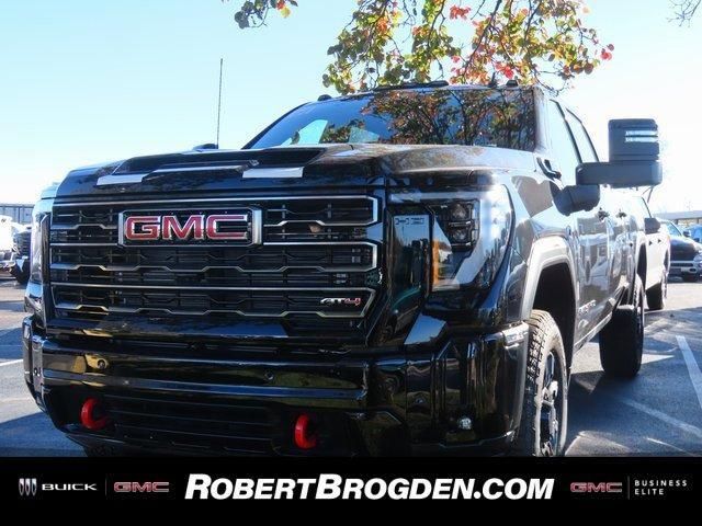 2025 GMC Sierra 2500HD AT4