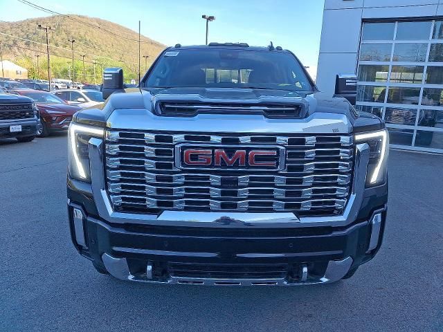 2025 GMC Sierra 2500HD Denali