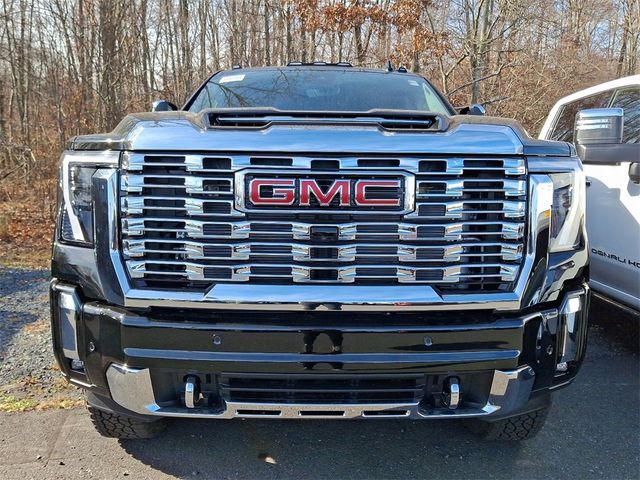 2025 GMC Sierra 2500HD Denali