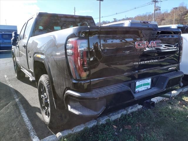 2025 GMC Sierra 3500HD AT4