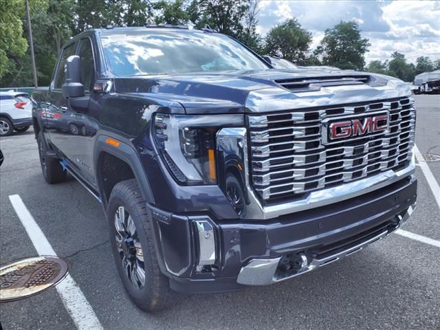 2025 GMC Sierra 3500HD Denali