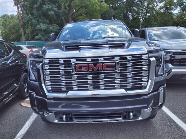 2025 GMC Sierra 3500HD Denali