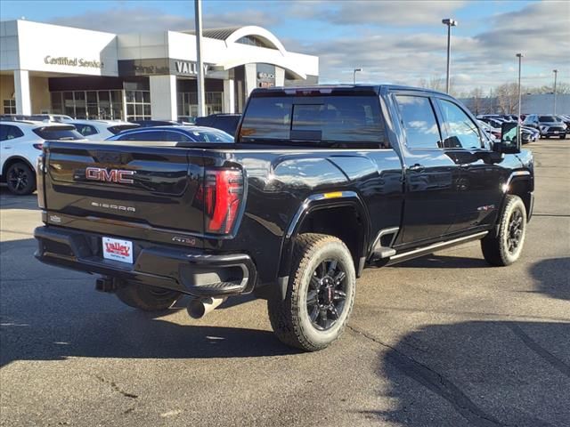 2025 GMC Sierra 3500HD AT4