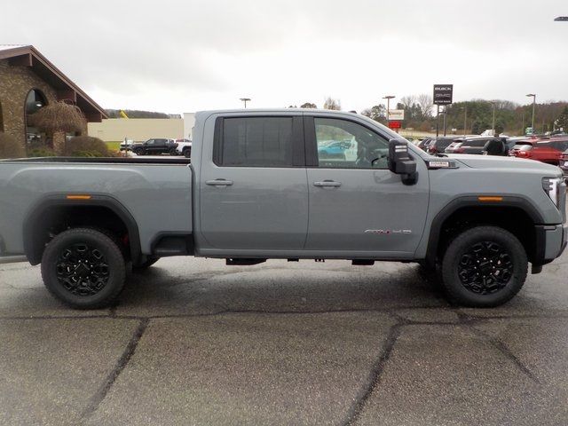 2025 GMC Sierra 3500HD AT4