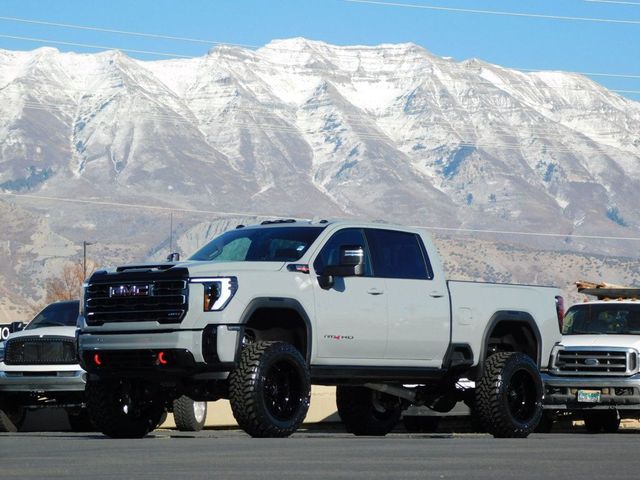 2025 GMC Sierra 3500HD AT4