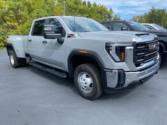 2025 GMC Sierra 3500HD Pro