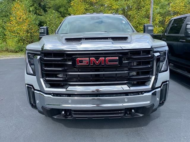 2025 GMC Sierra 3500HD Pro