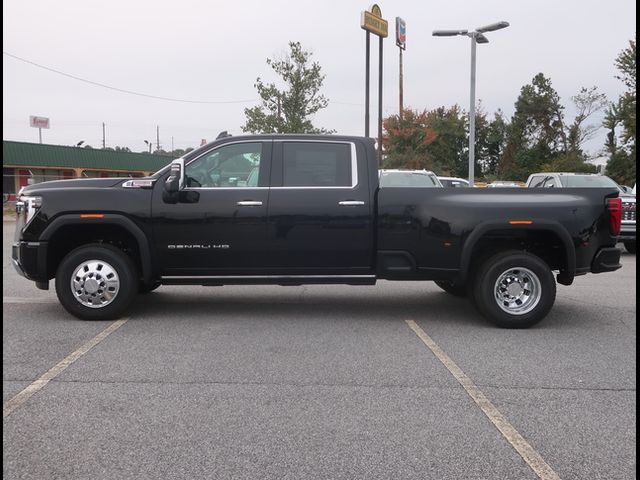 2025 GMC Sierra 3500HD Denali