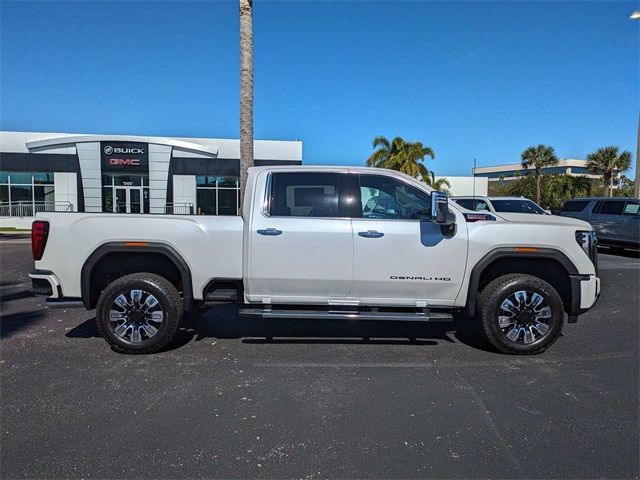 2025 GMC Sierra 3500HD Denali