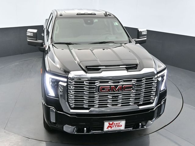 2025 GMC Sierra 3500HD Denali