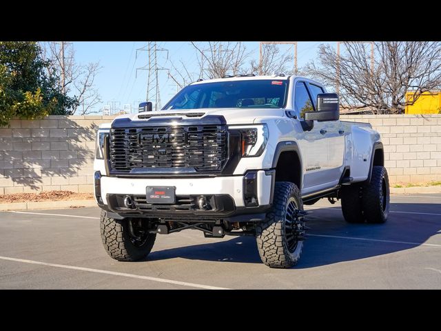 2025 GMC Sierra 3500HD Denali