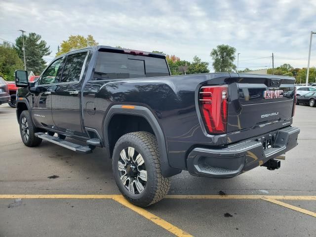 2025 GMC Sierra 3500HD Denali