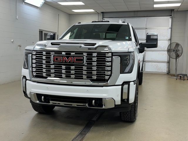 2025 GMC Sierra 3500HD Denali