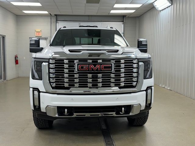 2025 GMC Sierra 3500HD Denali