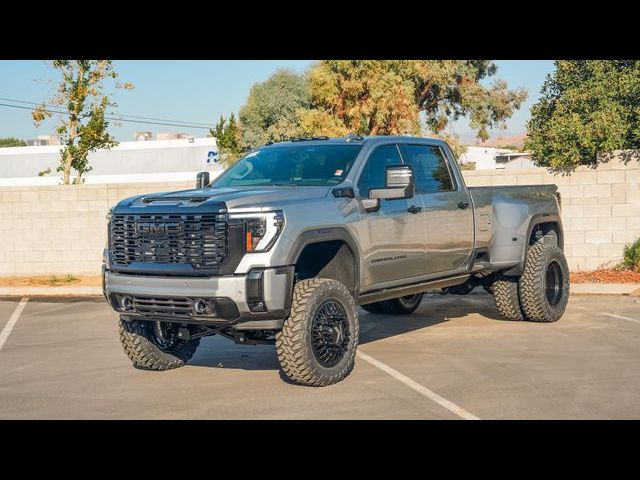 2025 GMC Sierra 3500HD Denali