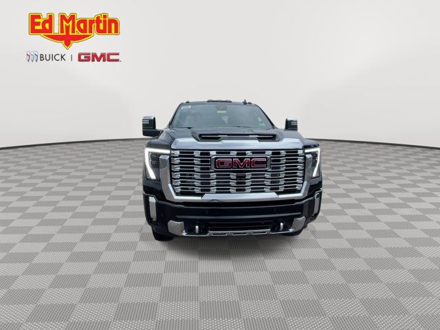 2025 GMC Sierra 3500HD Denali