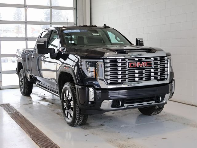 2025 GMC Sierra 3500HD Denali