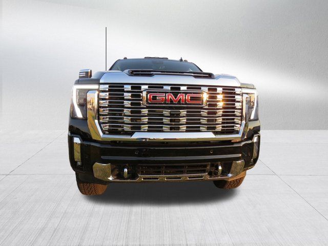 2025 GMC Sierra 3500HD Denali