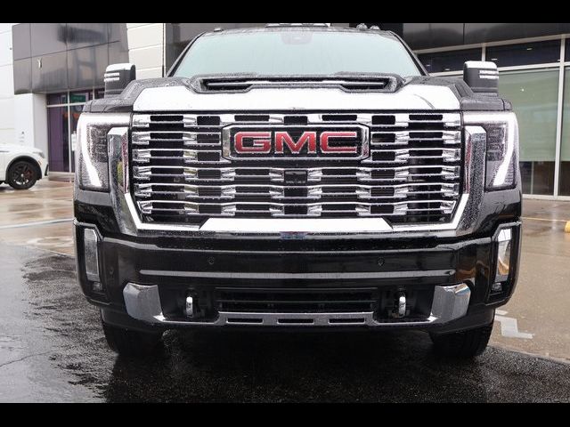 2025 GMC Sierra 3500HD Denali