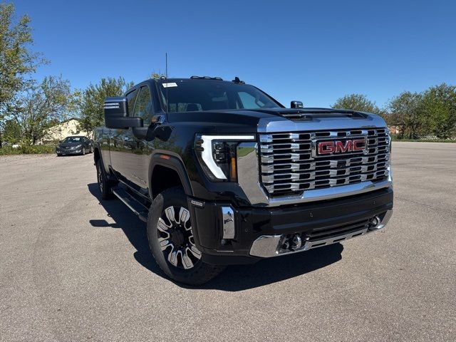 2025 GMC Sierra 3500HD Denali