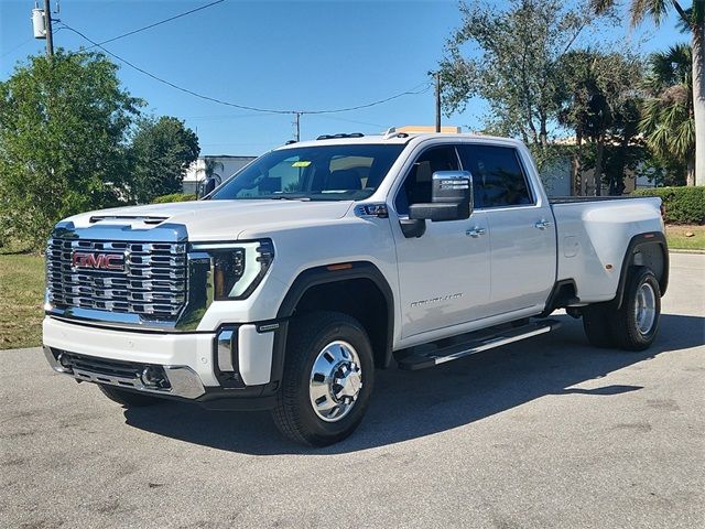 2025 GMC Sierra 3500HD Denali