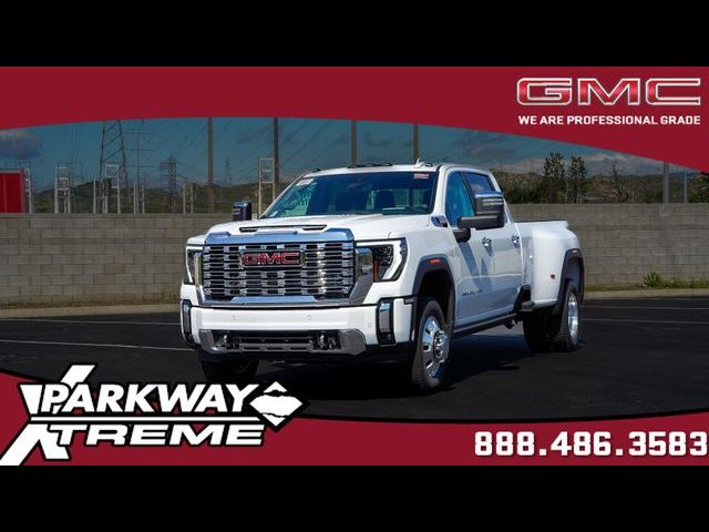 2025 GMC Sierra 3500HD Denali