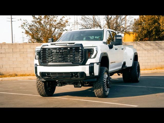 2025 GMC Sierra 3500HD Denali