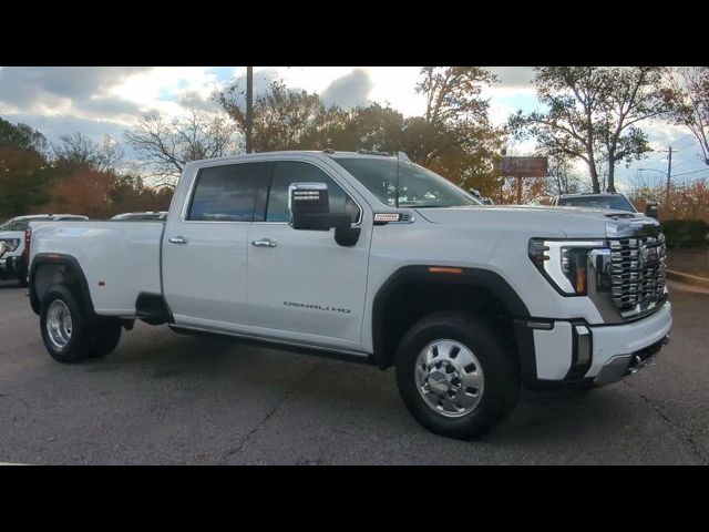 2025 GMC Sierra 3500HD Denali