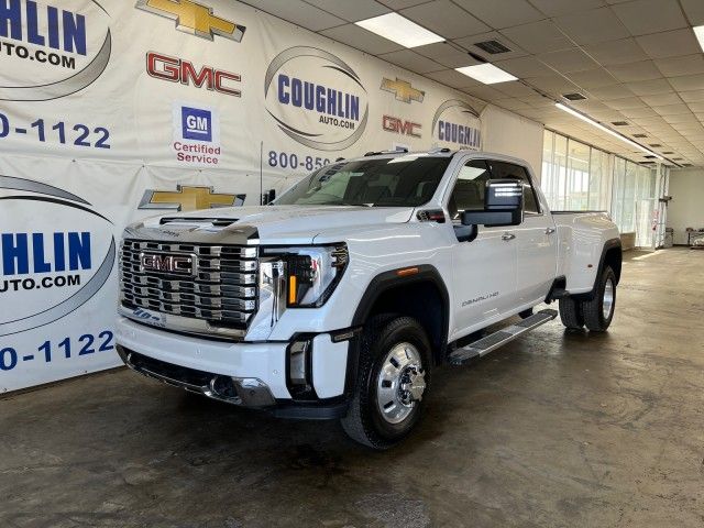 2025 GMC Sierra 3500HD Denali