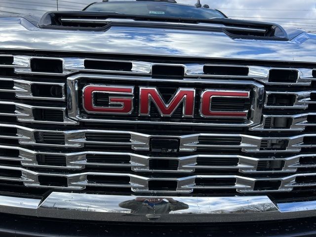 2025 GMC Sierra 3500HD Denali