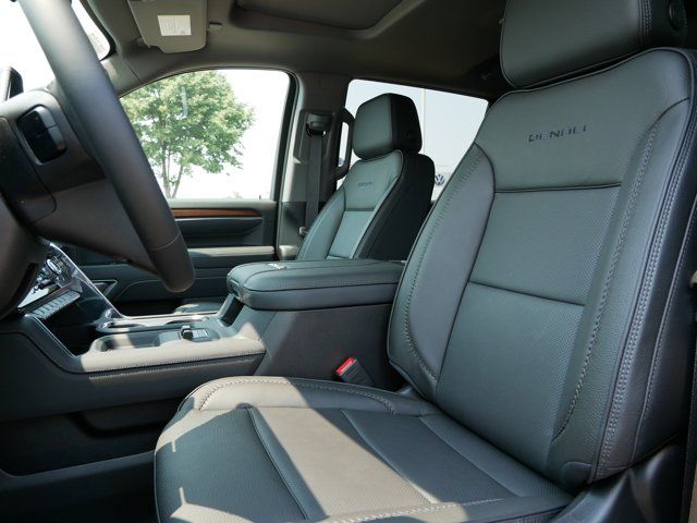 2025 GMC Sierra 3500HD Denali