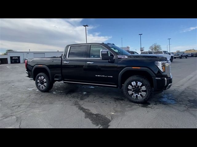 2025 GMC Sierra 3500HD Denali