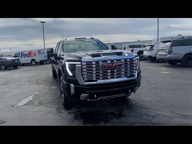 2025 GMC Sierra 3500HD Denali