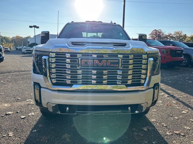 2025 GMC Sierra 3500HD Denali