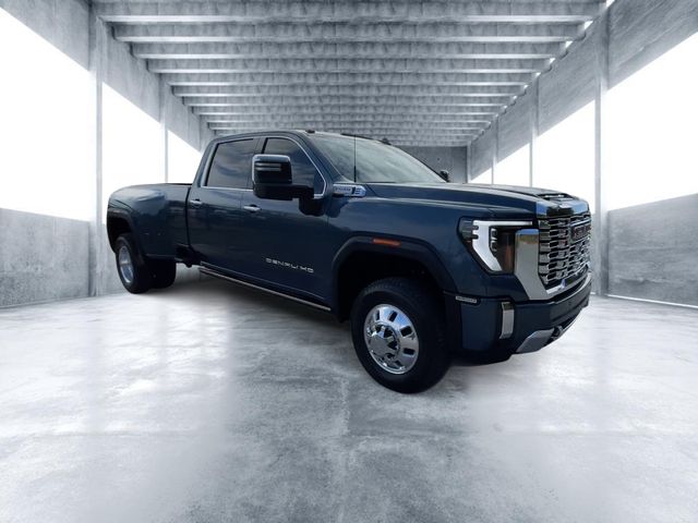 2025 GMC Sierra 3500HD Denali