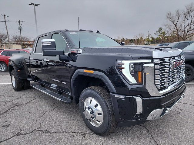 2025 GMC Sierra 3500HD Denali