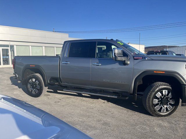 2025 GMC Sierra 3500HD Denali