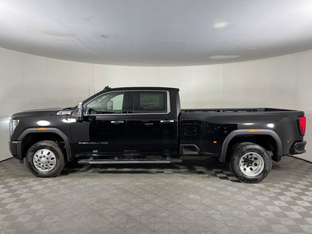 2025 GMC Sierra 3500HD Denali