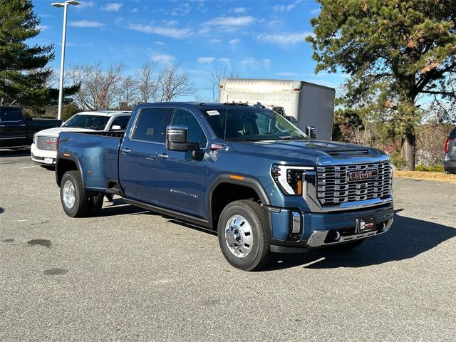 2025 GMC Sierra 3500HD Denali