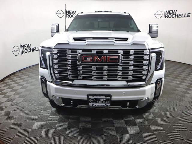 2025 GMC Sierra 3500HD Denali