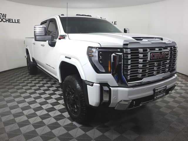 2025 GMC Sierra 3500HD Denali