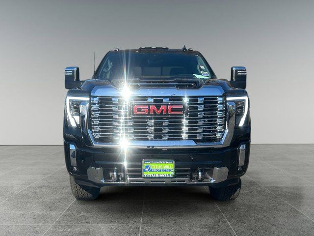 2025 GMC Sierra 3500HD Denali