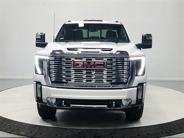 2025 GMC Sierra 3500HD Denali