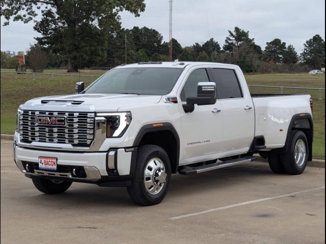 2025 GMC Sierra 3500HD Denali