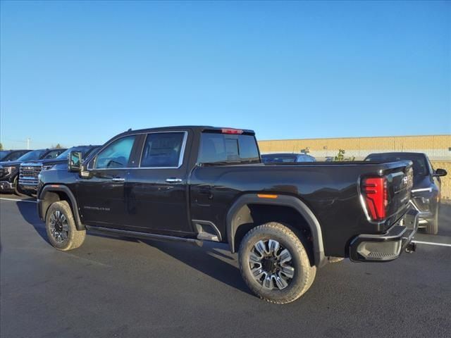 2025 GMC Sierra 3500HD Denali