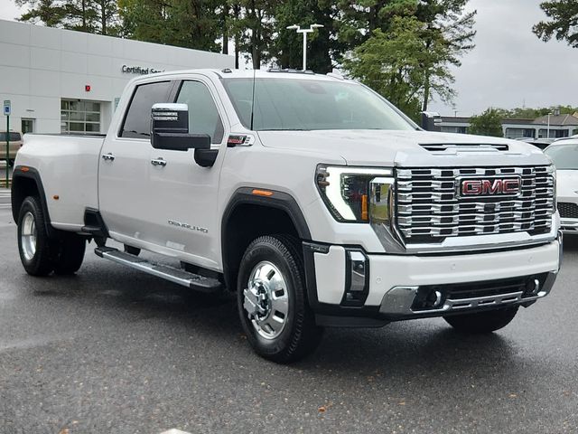 2025 GMC Sierra 3500HD Denali